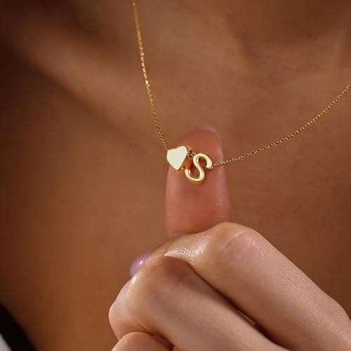 Turandoss Gold Heart Initial Necklace for Women Teen Girls - 18K Gold Plated Letter A-Z Pendant Necklace Dainty Heart Necklaces Tiny Initial Necklaces Birthday Gifts for Women Jewelry