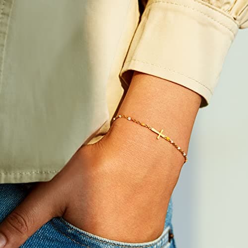 STORYJEWELLERY Cross Bracelet for Women, Religious & Christian Gifts for Women, Confirmation and Baptism Gifts, Encouragement Presents for Sister Daughter and Friend, Christian Jewelry
