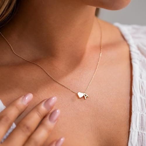 Turandoss Gold Heart Initial Necklace for Women Teen Girls - 18K Gold Plated Letter A-Z Pendant Necklace Dainty Heart Necklaces Tiny Initial Necklaces Birthday Gifts for Women Jewelry