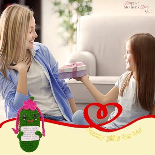 Funny Crochet Pickles 1 Pcs with Affirmations Cards for Inspirational Novelty Good Luck Gift and Party Decorations (KK-CKD04- REDCUM)