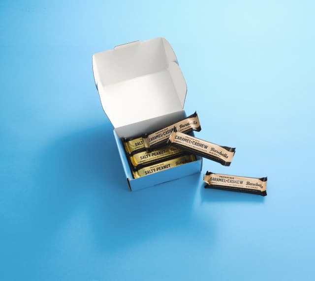 Barebells Protein Bars Variety Pack - 12 Count, 1.9oz Bars - Protein Snacks with 20g of High Protein - Chocolate Protein Bar with 1g of Total Sugars - Perfect on The Go Protein Snack & Breakfast Bars