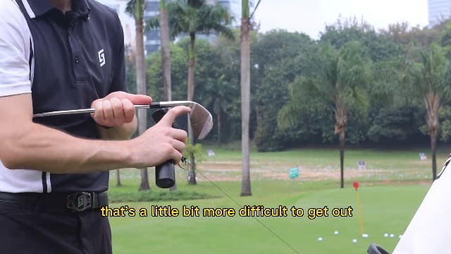 Pro Golf Club Brush Cleaner with Retainer Clip and Squeeze Water Bottle 7.5 Inches Holds 4 Ounces of Water, Essentials Golf Accessories for Men, Best Golf Gifts for Men
