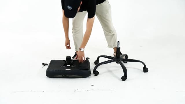 BestOffice PC Gaming Chair Ergonomic Office Chair Desk Chair with Lumbar Support Flip Up Arms Headrest PU Leather Executive High Back Computer Chair for Adults Women Men (White)