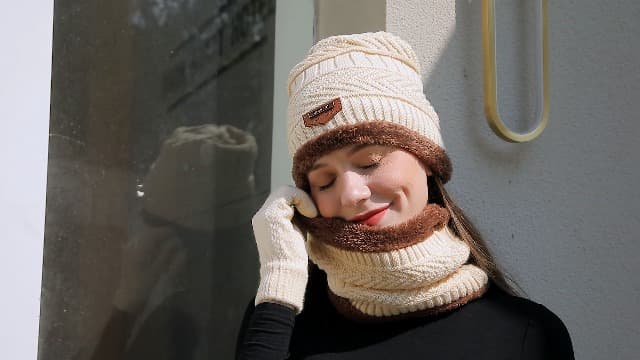 HINDAWI Winter Hat Scarf Gloves Slouchy Beanie Snow Knit Skull Cap Touch Screen Mittens Circle Scarves for Women Men