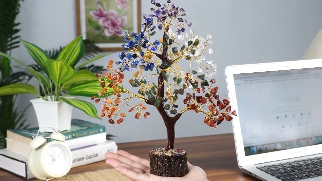 YATSKIA 7 Chakra Tree of Life, Crystals and Healing Stones, Birthday Gifts for Women - Crystal Tree for Positive Energy, Home Office Decor, Spiritual Gifts for Women