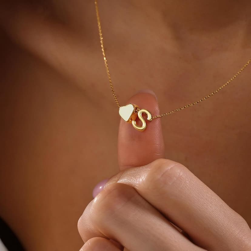 Turandoss Gold Heart Initial Necklace for Women Teen Girls - 18K Gold Plated Letter A-Z Pendant Necklace Dainty Heart Necklaces Tiny Initial Necklaces Birthday Gifts for Women Jewelry