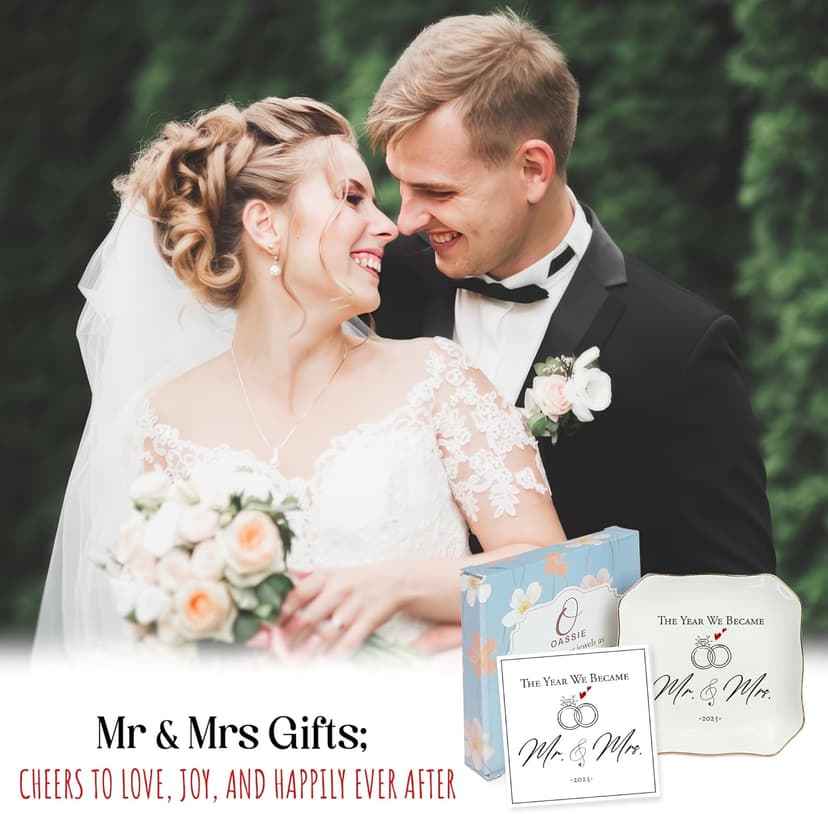 OASSIE Wedding Gifts for Couple 2025 - Mr & Mrs 4"x4" Ceramic Jewelry Dish Tray - Bridal Shower Gifts for Women, Marriage Gift Ideas, Anniversary Engagement Gifts for Couples, Jewelry Holder Dish