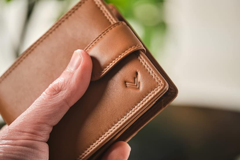 Lavalen Soft Leather Wallet for Men – Genuine Bifold with Zipper Coin Pocket – Holds Bills, Credit Cards, Coins – RFID Blocking Protection – Stylish, Durable & Practical Leather Wallet for Men