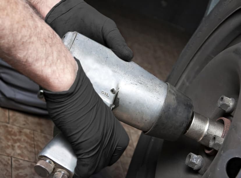 Phantom 6 mil Latex Powder Free Exam Gloves (Medium-1000)