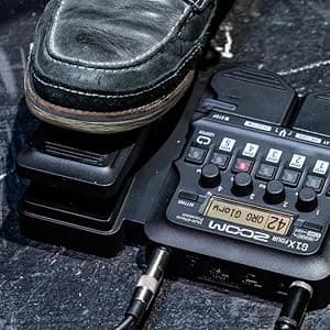 Zoom G1X Four Multi-Effects Processor with Expression Pedal for Electric Guitar