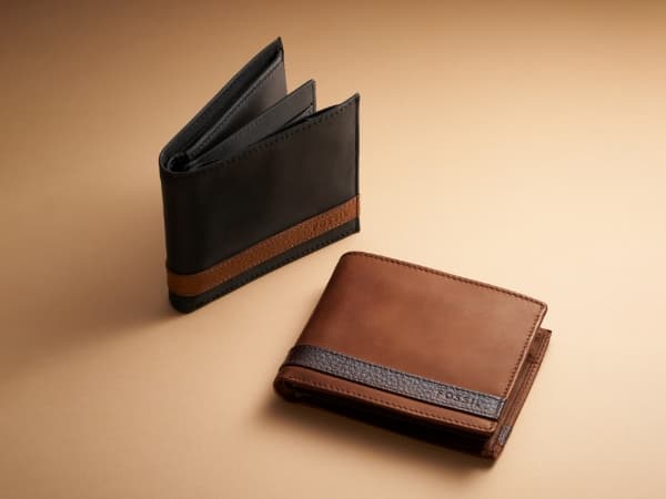 Fossil Men's Leather Bifold Wallet with Flip ID Window for Men
