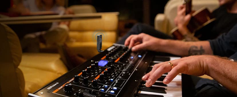 LEKATO Wireless Guitar System with Charging Case, Rechargeable 2.4GHz Wireless Transmitter Receiver Guitar Wireless System 4 Channels with Dual Plugs 3.5mm/6.35mm,(WS-100)