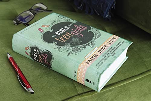 NIV, Bible for Teen Girls, Hardcover: Growing in Faith, Hope, and Love – The Perfect Christian Faith Gift for Your Teenage Girl, Age 13-18 0310749697