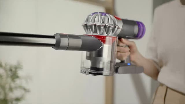 Dyson V8 Cordless Vacuum, Cleans Hard Floors and Carpets, Detangles, Converts to Handheld, 115AW, 2 Power Modes, Up to 40 Minutes¹