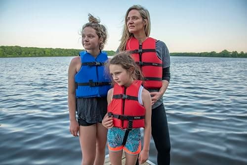 Onyx General Purpose Life Vest, Adult Universal (4-Pack),Red - Blue,30-52-Inch Chest, persons over 90-Pounds., universal