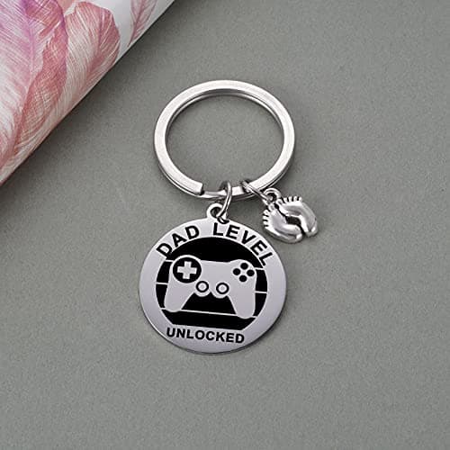 MIXJOY New Expecting Dad First Time Father's Day, Dad Unlocked Keychain with Baby Footprint Charm