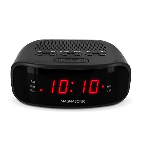 Magnasonic Digital AM/FM Clock Radio with Battery Backup, Dual Alarm, Sleep & Snooze Functions, Display Dimming Option (EAAC200)
