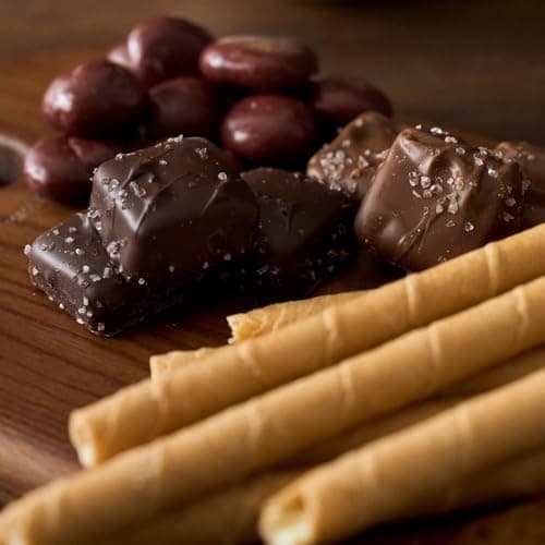 Christmas Basket Gift Premium of Holiday Foods by GourmetGiftBaskets.com