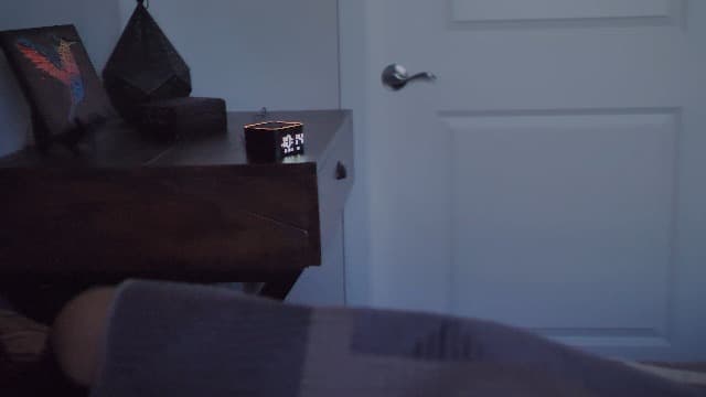 Wkzay White Noise Sound Machine: 30 Non-Looping Sleep Sound Therapy for Adults - Noise Canceling for Bedroom, Adjustable Night Light & Timer, Built-in Alarm Clock