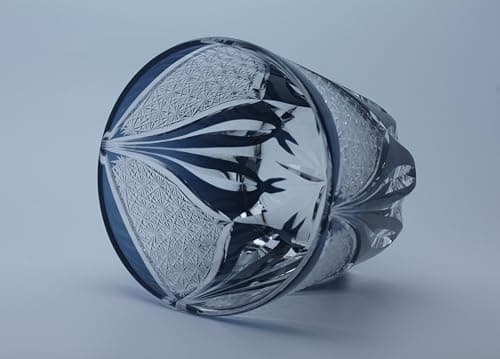 Edo Kiriko Whiskey Glass – Elegant Japanese Style Deep Blue Glass with Chrysanthemum & Flame Motif, Hand-Cut Spirits Tumbler for Whiskey & Cocktails