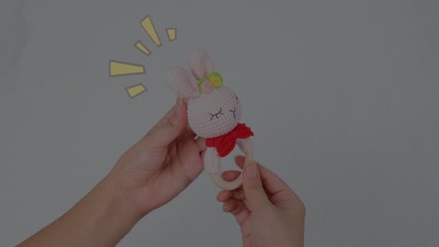 Newborn Baby Girl Gift, 9 Pcs Baby Gifts for Girls Newborn Essentials, New Baby Girl Gift Basket Baby Shower Gender Reveal Gifts, New Mom Gift Swaddle Blanket Bunny Rattle Gift Set