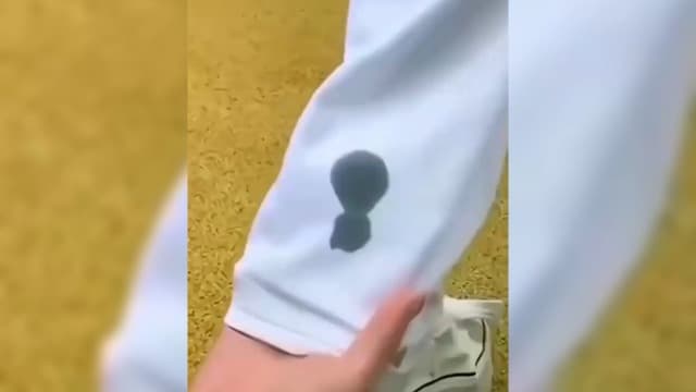 Active Enzyme Laundry Stain Remover, 2025 New White Shirt Garment Stubborn Stain Cleaner Oil Remover, Active Enzyme Clothing Stain Remover Collar Stain Removal Spray (1)