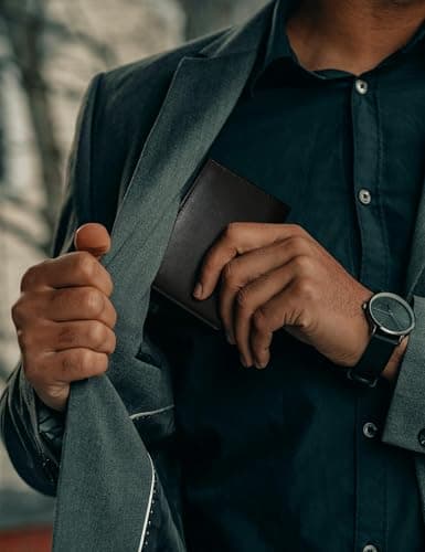 Serovi Mens Genuine Leather Bifold RFID Blocking Wallet with 14 Card Slots, ID Window & 2 Cash Pocket - Includes Gift Box