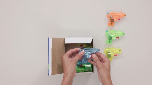 12 Packs Water Gun for Kids Squirt Toys Outdoor Beach Swimming Pool Game Summer Party Favor