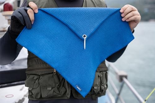 Reinforced eyelet withstands up to 15kg of pulling force, waffle towel for effective cleaning of fishing gears or dirty hands Microfiber Fishing Towel with Reinforced Eyelet, 16" x 16", 3 Pack B0CKWHFBMC