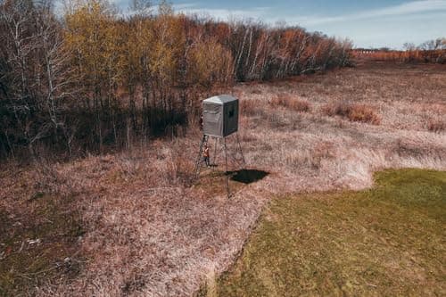Rivers Edge Landmark™ 550 Hunting Blind LM550B – 7' Tall, 6' x 4.5' Interior, Adjustable Windows, Steel Frame, Marine-Grade Fabric – Fits LM550T Tower Only