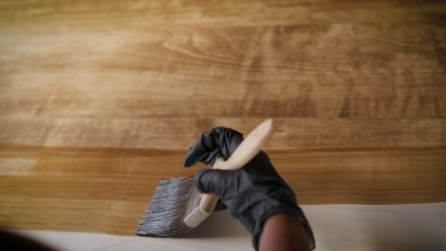 Varathane Premium Fast Dry Wood Stain | 1 Hour Dry Time | 1 Coat Color | Interior Wood Stain | Furniture, Cabinets, Doors, Trim | Half Pint | Dark Walnut