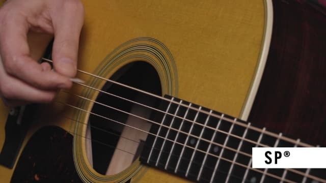 MARTIN Authentic Acoustic Guitar Strings, Superior Performance Light 12-54, 80/20 Bronze