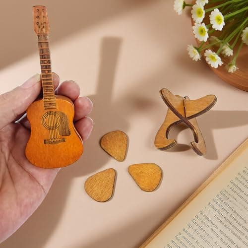 Doyyi Wooden Music Accessory Case with 3 Guitar Picks, Portable Holder and Storage Box for Plectrums - Thoughtful Gift for Guitar Players