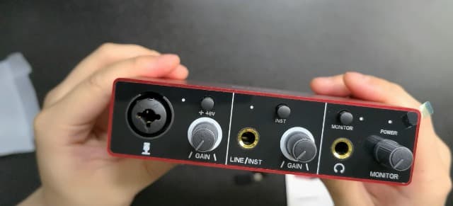 Wrugste USB Audio Interface Solo(24Bit/192kHz)+48V Phantom Power for Computer Recording Podcasting and Streaming Plug and Play Noise-Free Wrugste XLR Audio Interface for PC No Software Included