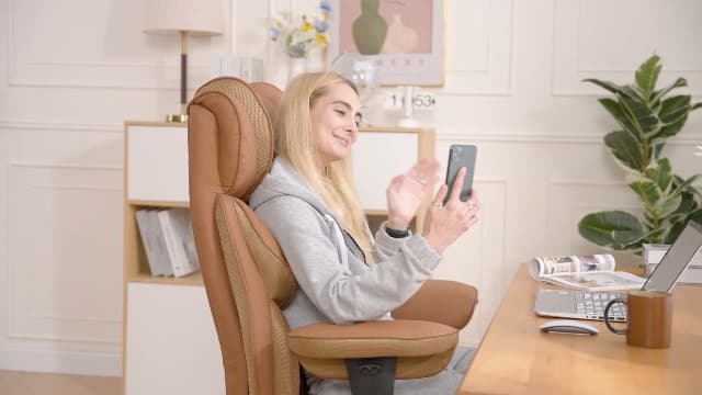 BestGlory Office Desk Chair, Big and Tall Leather Gaming Chair with Footrest, Wide Ergonomic Comfy Executive High-Back Reclining Computer Chairs, Swivel Rolling Wheels and Padded Lumbar Support, Black