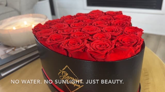 Small keepsake flower box for women, unique trinket and memory gift, cute present for a girlfriend, teacher or coworker GLAMOUR BOUTIQUE Preserved Flowers, 7 Forever Red Roses in Heart Gift Box