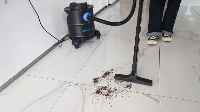 Oragerju Ash Vacuum, Pellet Stove Vacuum Cleaner, 5.3 Gallon, 20kPa, 1200W Powerful Motor with Blower Function, On Wheels and HEPA Filter, The Ash Vacuum for Pellet Stoves & Wood Stoves