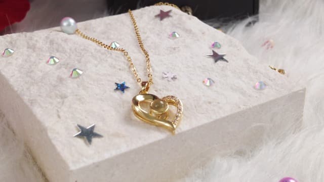 I Love You in 100 Languages Projection Necklace, Preserved Red Rose Flower in Box, Gift for Mother Mom Wife on Anniversary Hicarer Christmas Necklace Gift Girlfriend Women Heart Pendant B08QMKKXNJ
