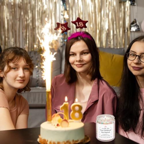 18 Year Old Birthday Gifts for Daughter, Friend, Sister, Niece, Creamy Vanilla with Sprinkles Homsolver 18th Birthday Gifts for Girls, 18th Birthday Decorations Candle B0DCB8F4K5
