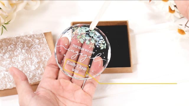 First Christmas Married Ornament, Personalized Wedding Gifts for Couple, Mr and Mrs Gift, Bridal Shower Gifts, Just Married for Newlywed Couples, Bride, Crystal Glass Wedding Christmas Ornaments 2025