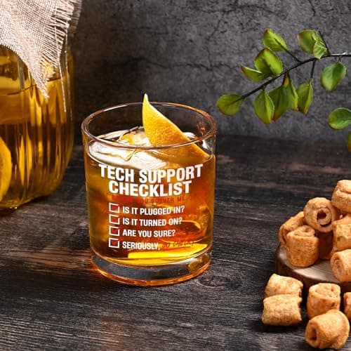 Futtumy Cool Tech Gifts for Men, 10OZ Tech Support Checklist Whiskey Glass, Best Tech Gifts for Men 2025 IT Tech Guys Him Computer Programmers Dad Father Husband Brother Boyfriend, Technology Gift