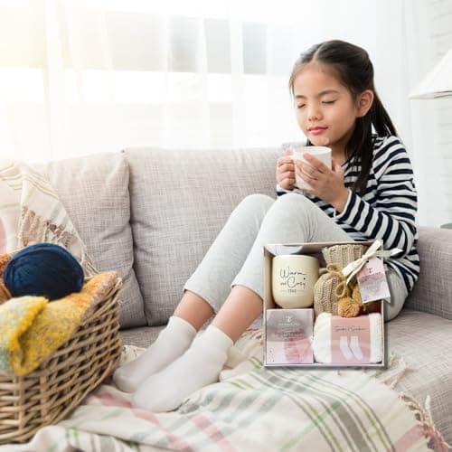 Women Gift Set -Hot Water Bottle, Hot Chocolate Mix, Mini Marshmallows, Mug, Socks, Crushed Candy |Mini Winter Hot Water Bottle With Cover|Cosy Gifts |Women Gifts |Hot Chocolate Gift Sets