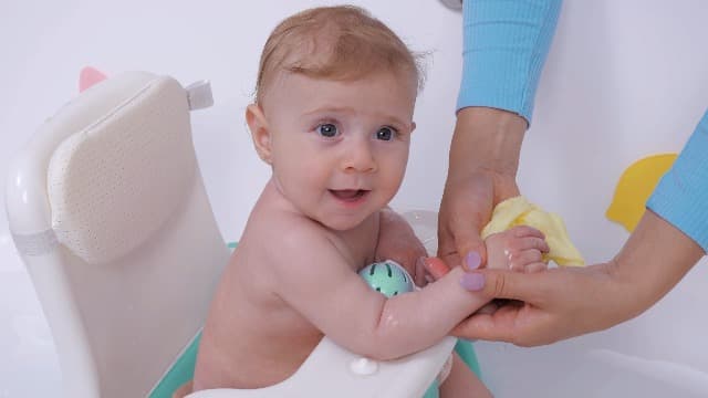 BabyBond Baby Bath Seat with Sitting & Lying 2 Modes, 3-Speed Adjustment, Powerful Suction Cups, Infant Bathtub Chair with Soft and Comfortable Towel, Folding and Hanging