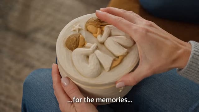 GoGnome Forever Friends Resin Keepsake Box – Hand-Painted Friendship Gift Box with Two Angel Figures, 3” x 2”H – Sentimental Gift for Women, Best Friends, Birthday, or Sympathy (Friendship) B0FHQPQCL1