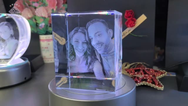 Personalized 3D Crystal Photo, Picture Cube Idea Gift With Your Own Photo, Customized Christmas, Birthday, Wedding Memorial, Mother's Day, Couples Gift for Women, Wife, Husband, Men - Small Portrait