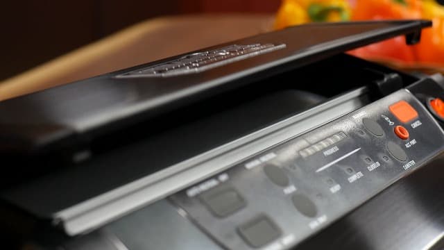 15” Commercial Grade Vacuum Sealer – User Friendly for Food Preservation & Sous Vide, 28” Vacuum Pressure – Features Auto Cooling System, Smart Heat Technology, Built-In Vacuum Bag Storage