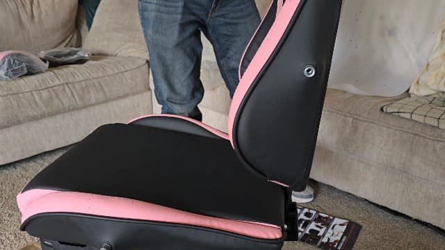 Gaming Chair, Ergonomic Computer Chair with Footrest and Lumbar Support, Height Adjustable Game Chair with 360°-Swivel Seat and Headrest and for Office or Gaming Blackwhite