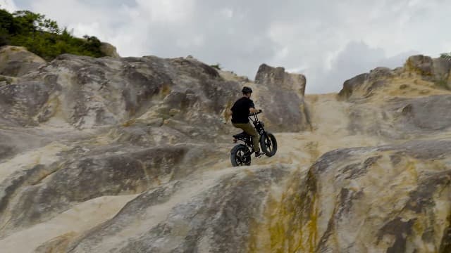 Electric Mountain Bike for Adults, 1500W Peak Motor Ebike, 28 MPH and 60 Miles PAS Range, 20 Inch Fat Tire Dirt E Bike for All-Terrain, 7 Speed, Electric Bicycles with 48V 15Ah Removable Battery