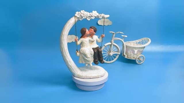 jinhuoba Romantic Wedding Couple Figurines, Hand Painted Loving Together Sculpture, Best Valentine Marriage Anniversary Weddings Engagement Gifts for Couple Wife Women Her