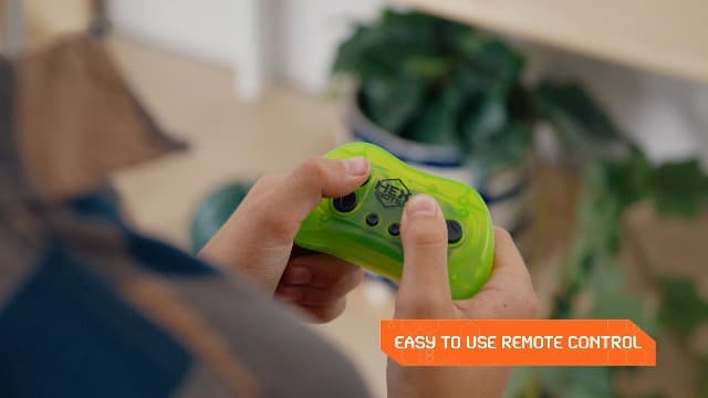 Lizard RC Toy, Wall Climbing Technology, Realistic Limbs, Easy to Use Remote, Prank Toys & Gifts for Kids Ages 4+ HEX BOTS Wall Crawler Gecko Rechargeable Remote Control Toy B0CSFPL6JN